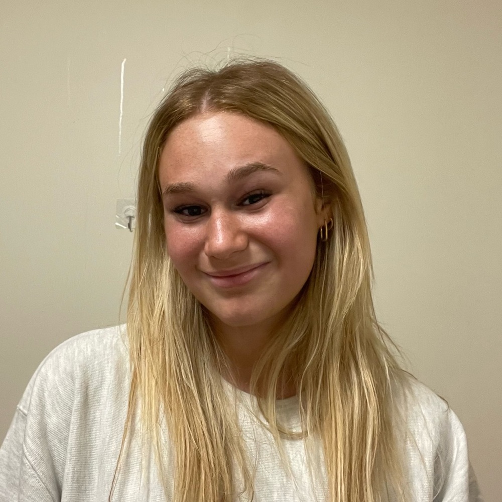 Meet your Posher, Mikaela